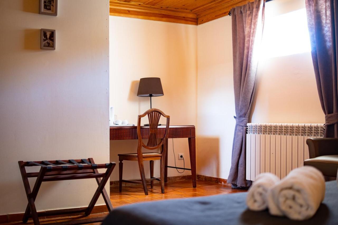 Hotel Rural Quinta Do Juncal Serra d'El-Rei Bagian luar foto